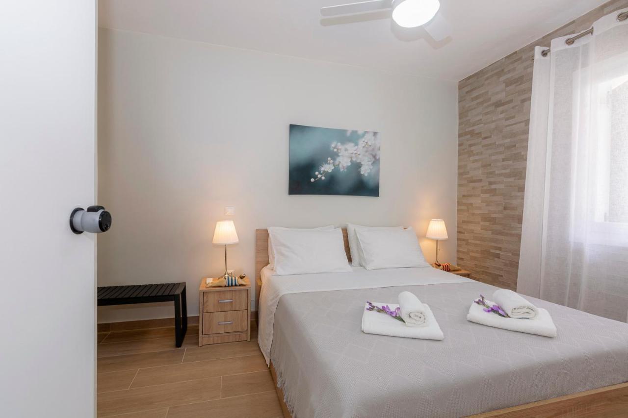 Sofia'S Apart 4U Glyfada  Exteriör bild